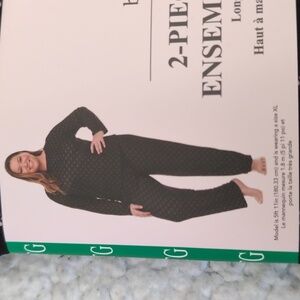 XL Flora Nikrooz: 2 Piece Pajama Set with Long Sleeve Top And Pants